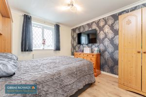 Bedroom- click for photo gallery